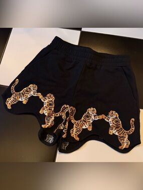 QUEEN OF SPARKLES Tiger-Print Sequin Scalloped Shorts Size Sm